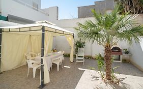 Casa con giardino 'Luna e Poesia'